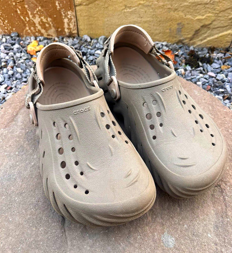 Crocs classic beige clog - crocs,