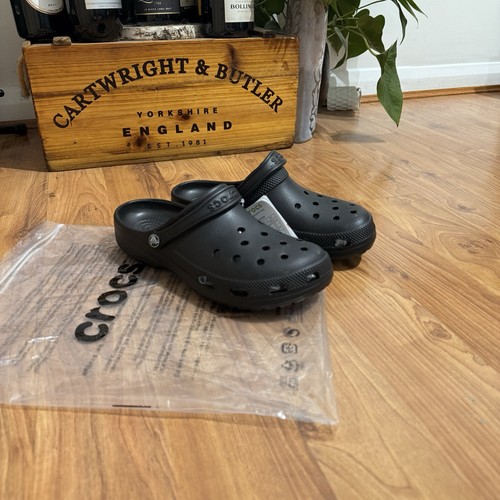 Unisex brand new crocs classic - new,
