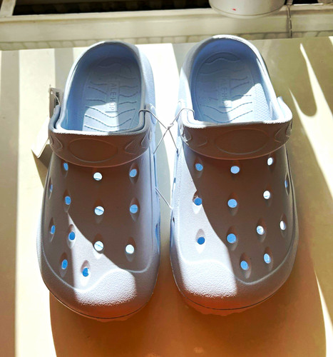 Pale blue style crocs - blue,