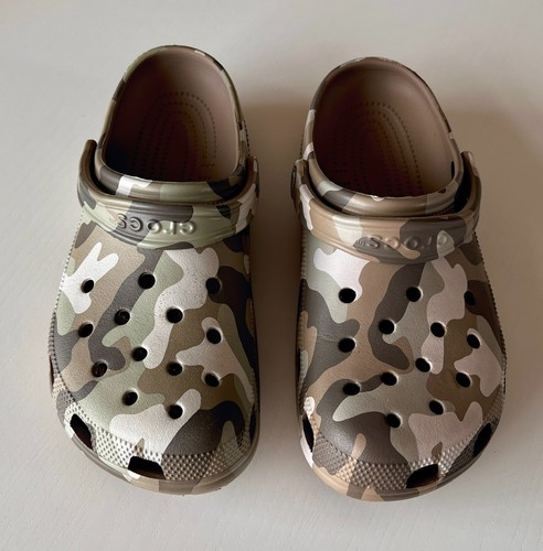 Crocs graphic classic clog - crocs,