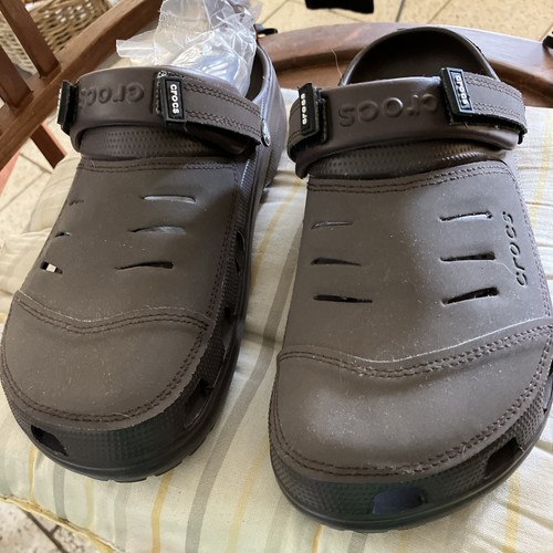 Men crocs size - 11, tan